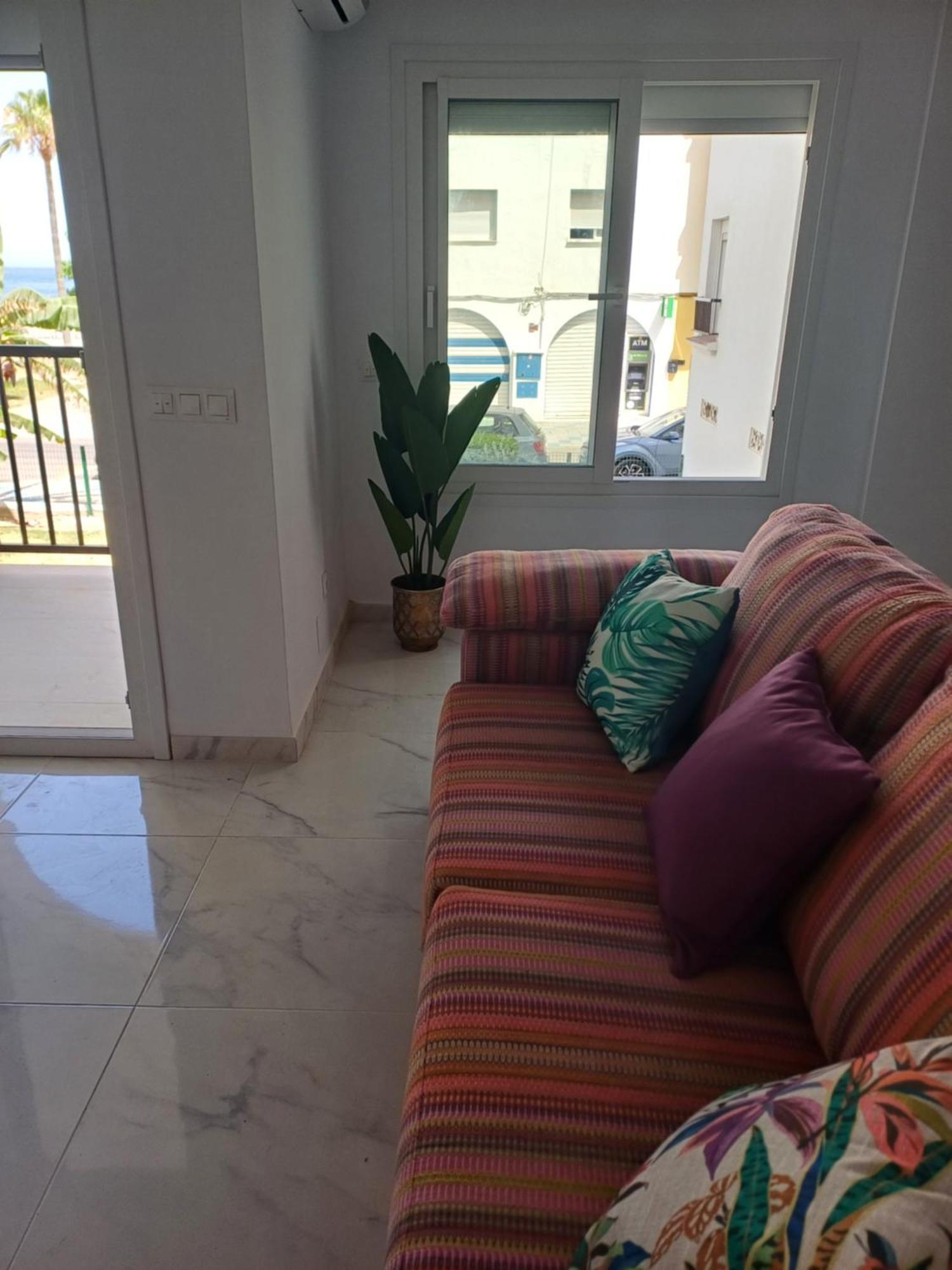 Beautiful Beachfront Newly Renovated 2 Bedroom Apartment With Swimming Pool And Garden Сан-Луїс-де-Сабінільяс Екстер'єр фото